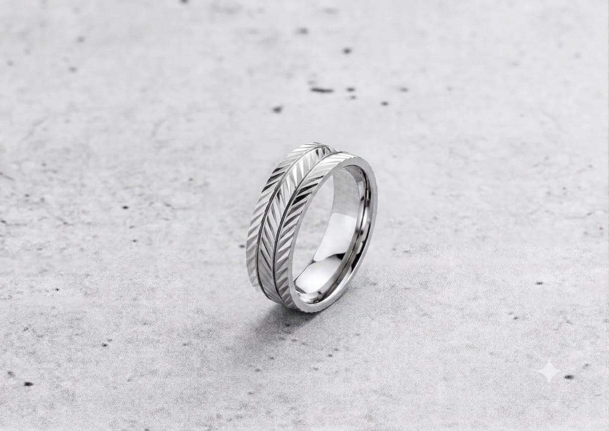 FEATHER RING