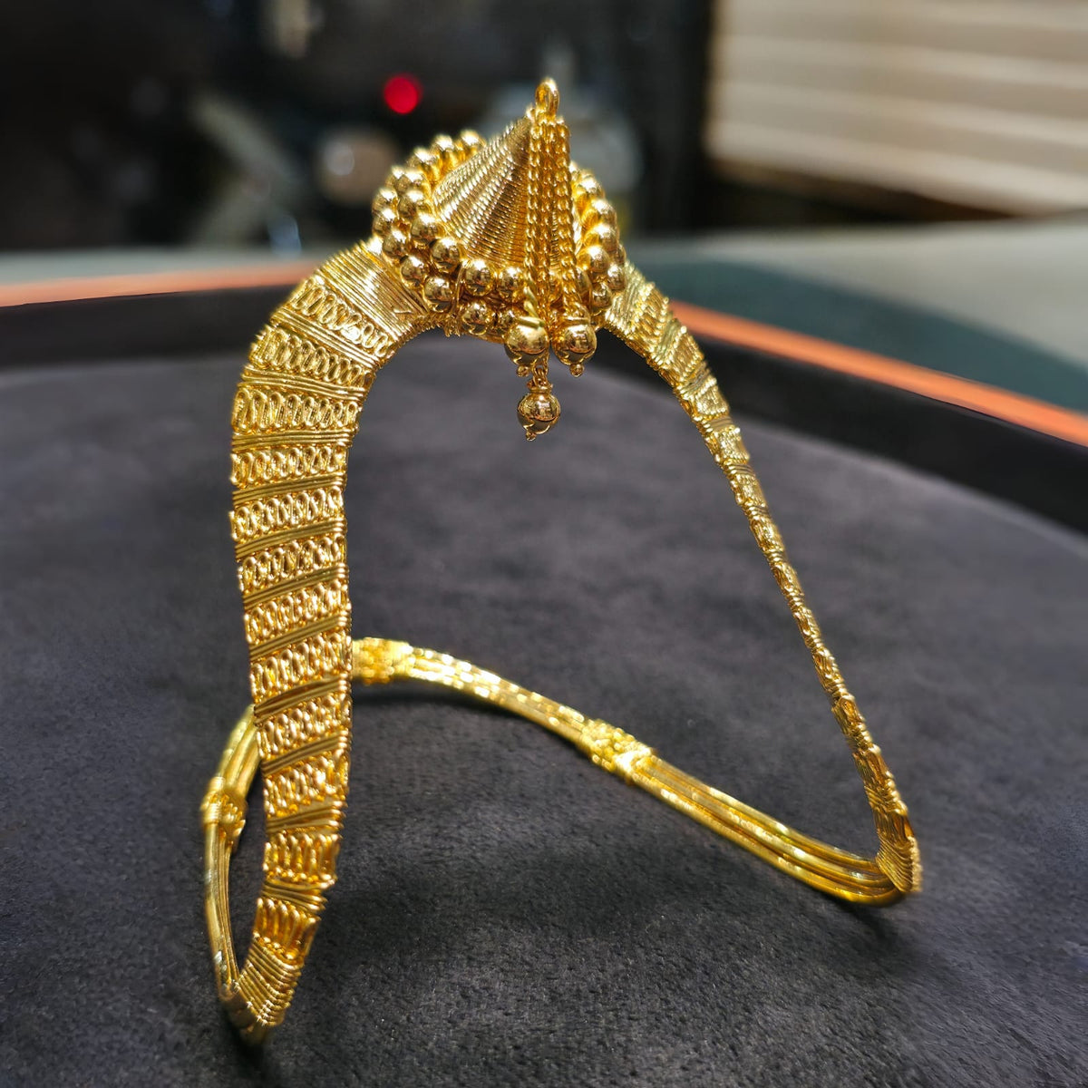 Royal Veda Heritage Bajuband