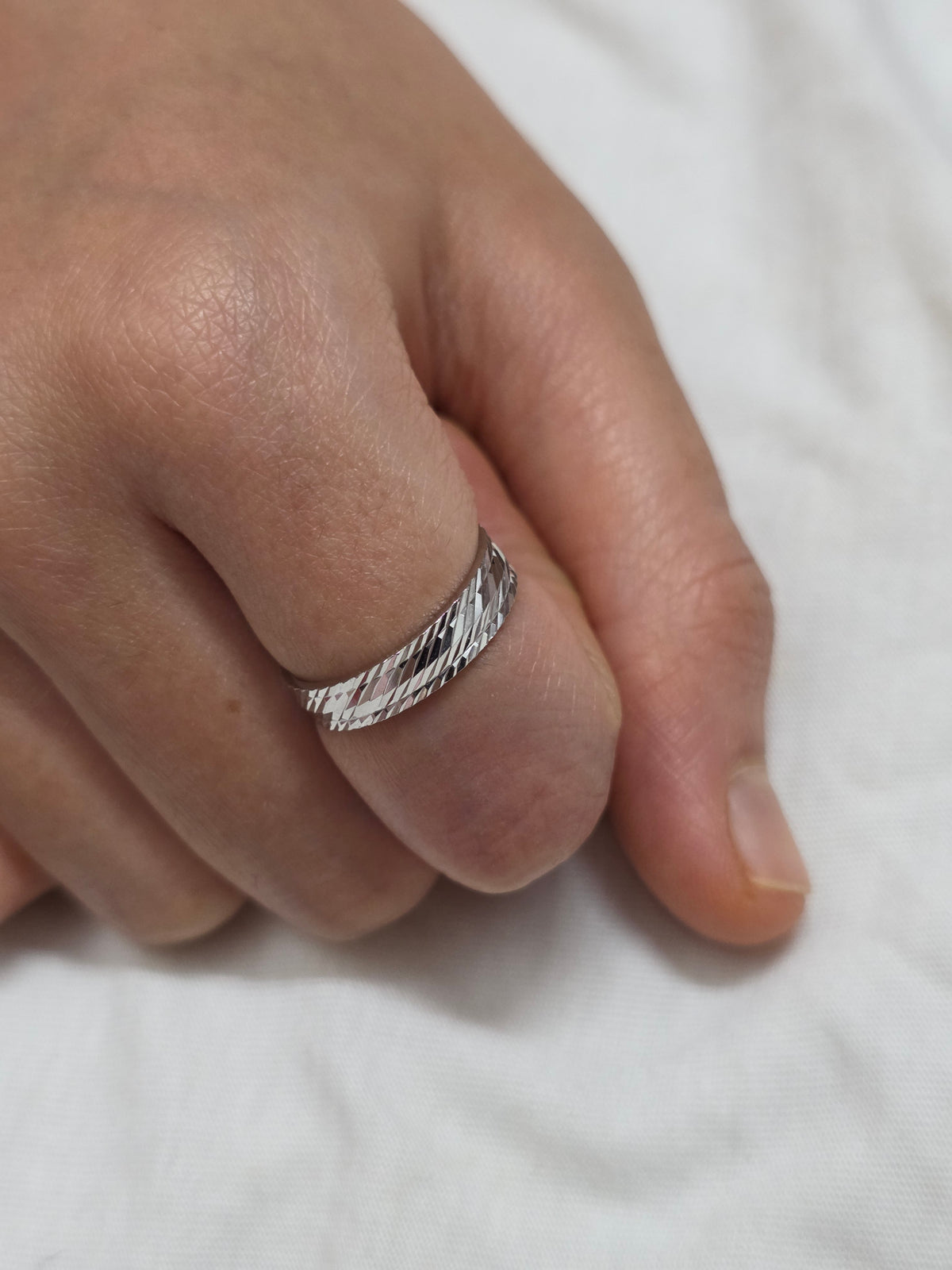 RADIANCE RING